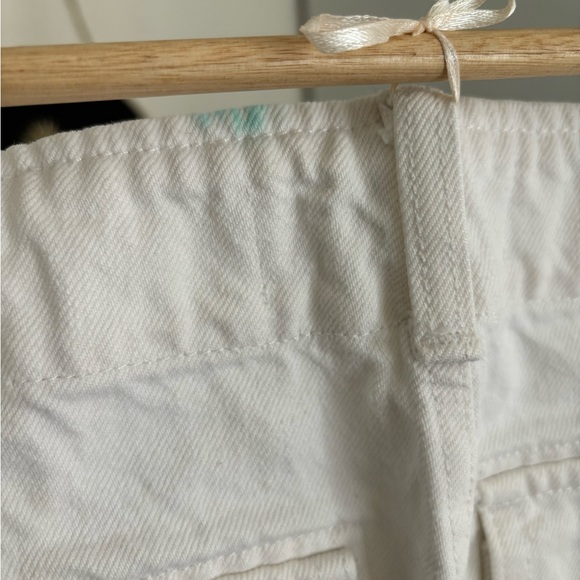 Denim Forum White Jean Shorts Med Length size 26 - Picture 2 of 3